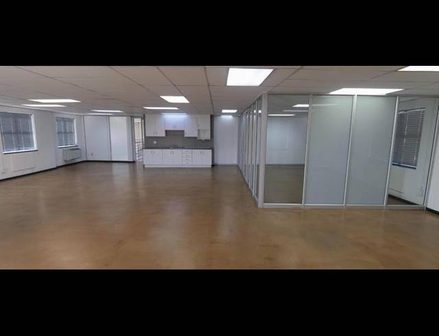 BUSINESS PROPERTY TO RENT IN MENLYN